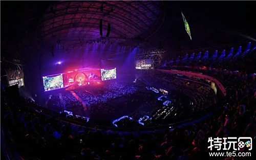 功人物的共 功人物的共