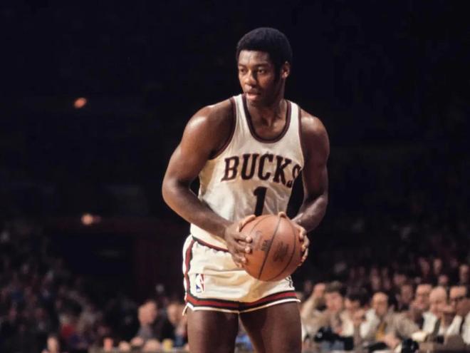 奇队也不容 奇队也不容